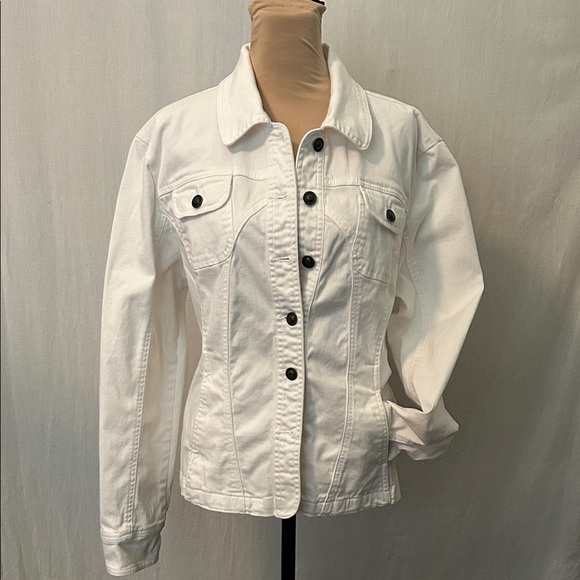 Ami Jackets & Blazers - A.M.I White Denim Jacket - Black Button Detail | Size XL